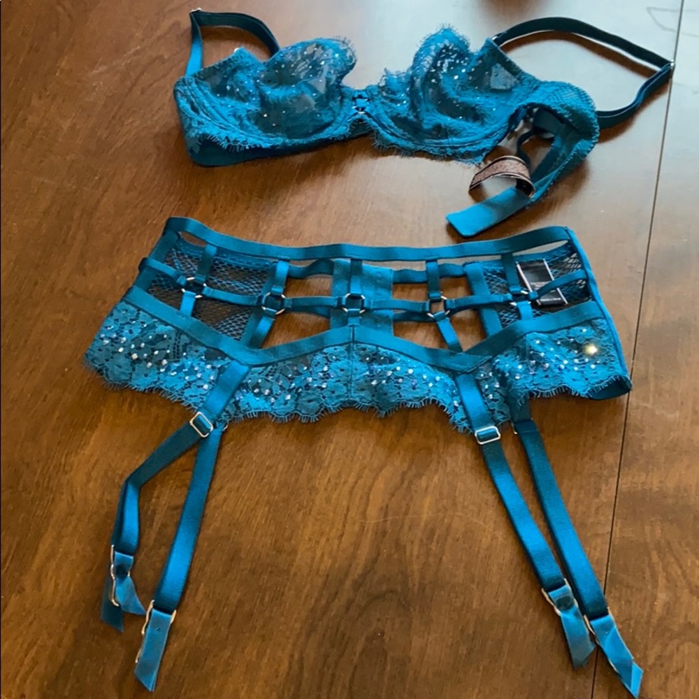 Beautiful blue lace VS bra and garter